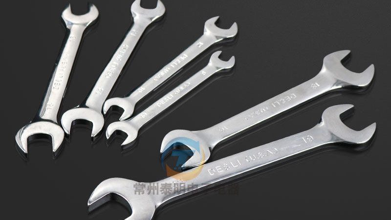 在众多金属切割工具品牌中，以下品牌因其高性价比受到用户好评：